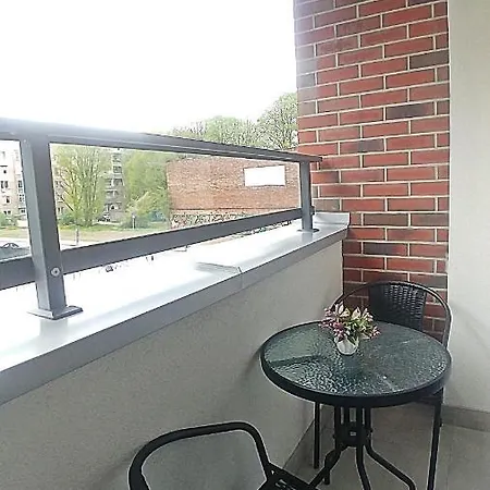 Old Town Mirror - Garage Gdańsk