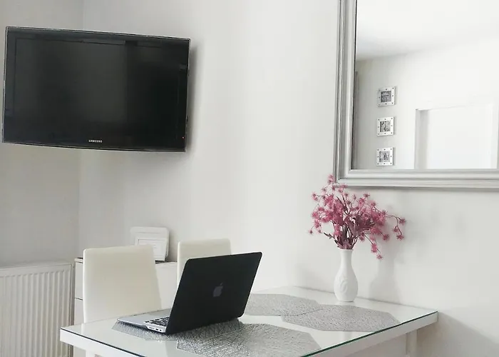 Old Town Mirror - Garage *