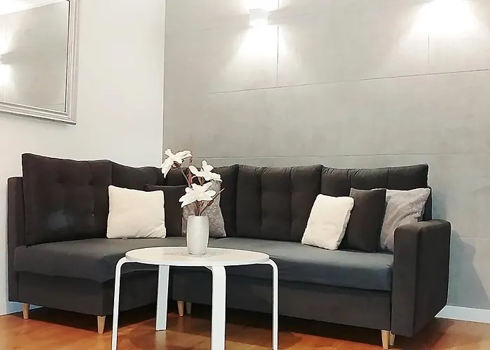 Old Town Mirror - Garage شقة *