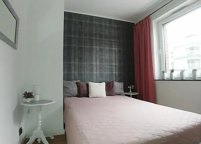 Old Town Mirror - Garage *