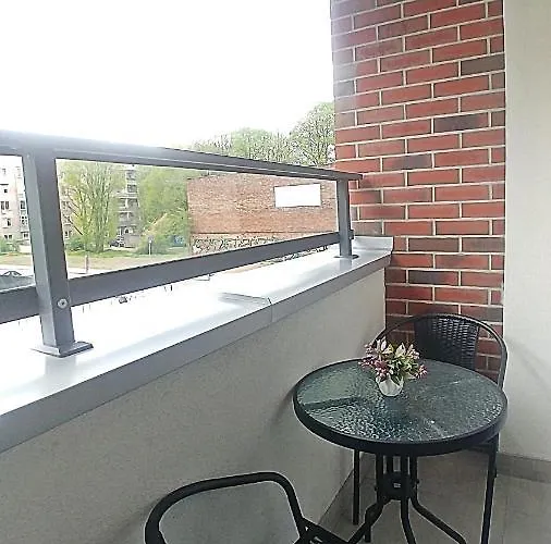 Old Town Mirror - Garage غدانسك