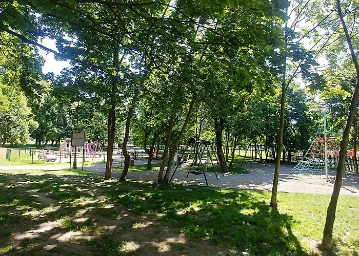 Old Town Mirror - Garage غدانسك